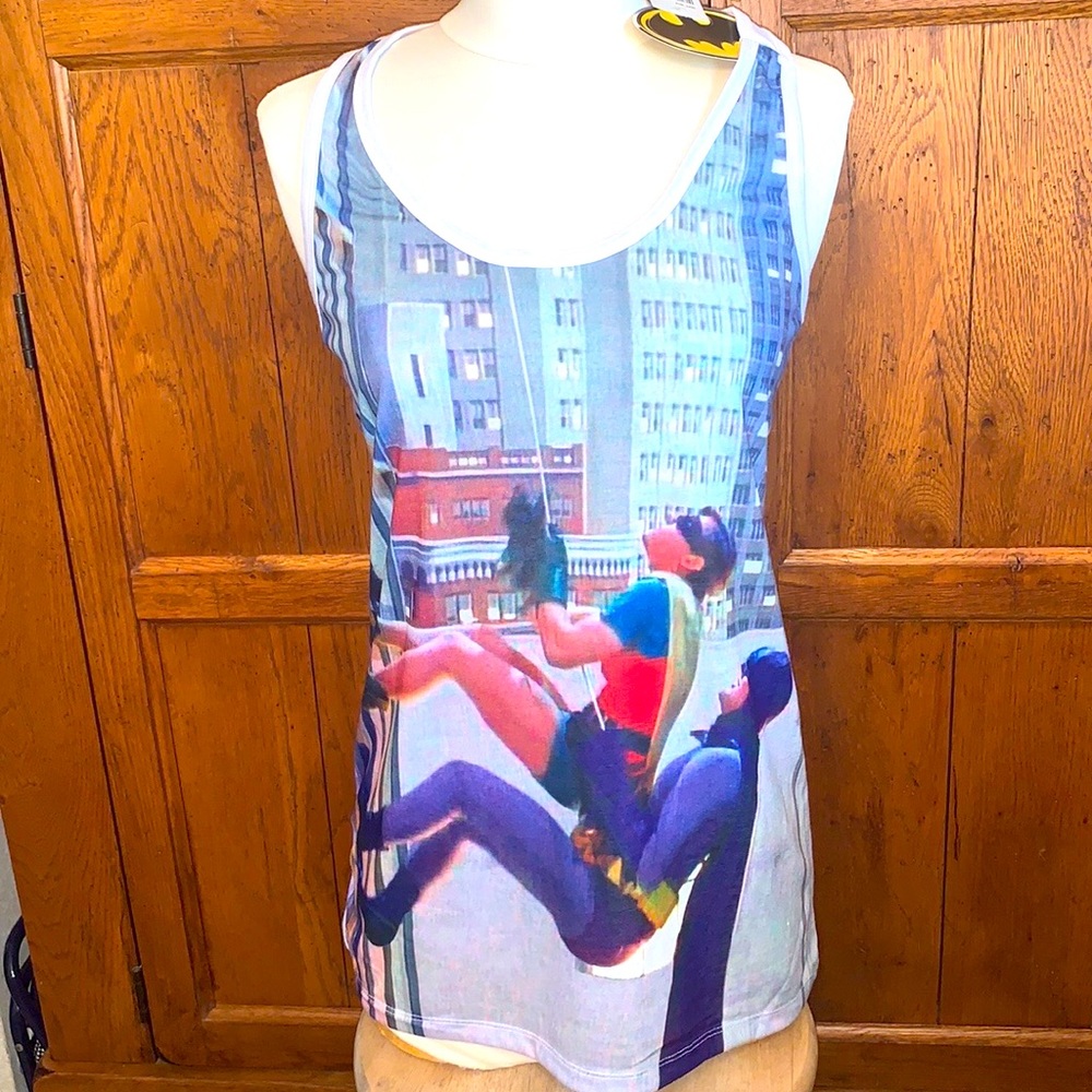 ⭐️NWT🦇BATMAN🖤&💛ROBIN Tank Small Womens